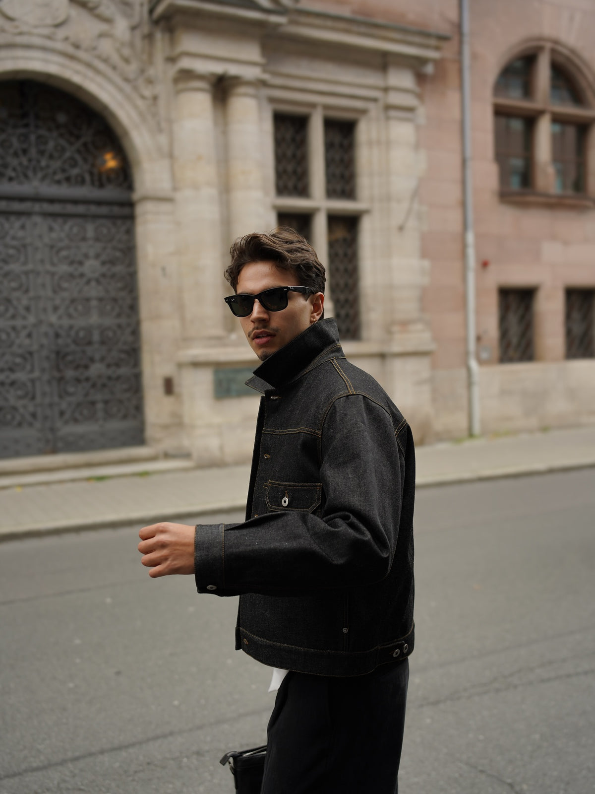 The “Metropolitan” 14oz heavyweight casual denim jacket